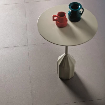 Dechirer suite trace cenere cm  60 x 60 | Collection di Mutina