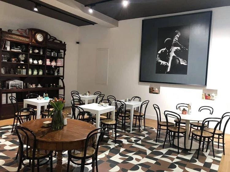  Pasticceria Dulcis-Cagliari. Project by Puzzle Creta | Collection di Mutina Caem Group spa 