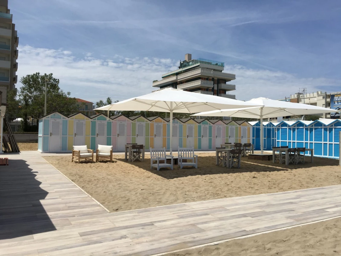  Stabilimento balneare Gianni, zona 64 Riccione | Collection di Kronos Ceramiche Caem Group spa 