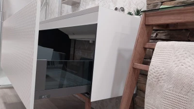 Mobile BMT IKON Bianco Opaco 3D con Top integrato Deikon opaco con base e consolle noce naturale